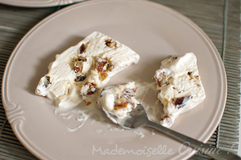 Nougat tendre à la coupe amandes caramel